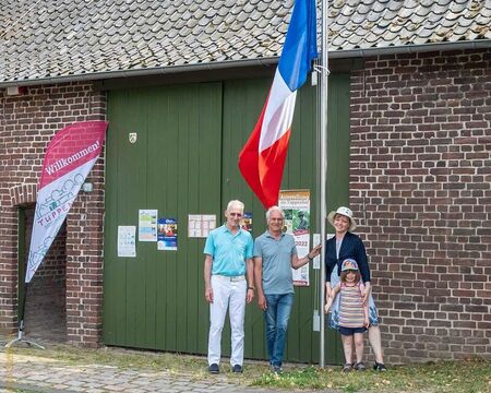 Dr. Winfried Kluth (1. Vorsitzender) und Jean-Pierre Clert beim Abschied der Generalkonsulin Dr. Olivia Berkeley-Christmann mit Tochter Isabelle; Foto: (c) Klaus Stevens Kaarst