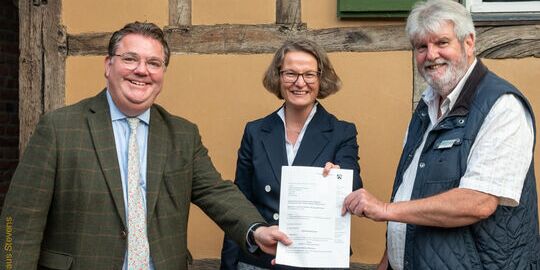 Ministerin Ina Scharrenbach im Tuppenhof Foto: (c) Klaus Stevens