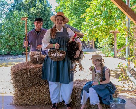 Lebende Bilder - Verkleiden mit Kostümen wie vor 100 Jahren; Foto: (c) Klaus Stevens