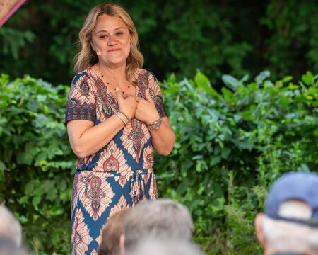 Lisa Feller, die sympathische Komikerin ist überall ein mehr als nur gern gesehener Gast. Und das ist ein Glück für Jeden, der wissen möchte wie das eine berufstätige „Supermom“ hinbekommt!; Foto: (c) by Klaus Stevens Kaarst