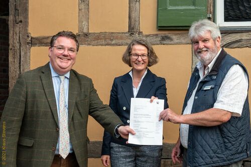 Ansgar Heveling, Ministerin Scharrenbach, Jürgen Rau auf dem Tuppenhof Foto: (c) Klaus Stevens
