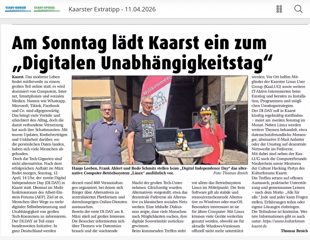 Drei Teilnehmer präsentieren beim Digitalen Unabhängigkeitstag in Kaarst, wie alternative Systeme und Netzwerke genutzt werden.